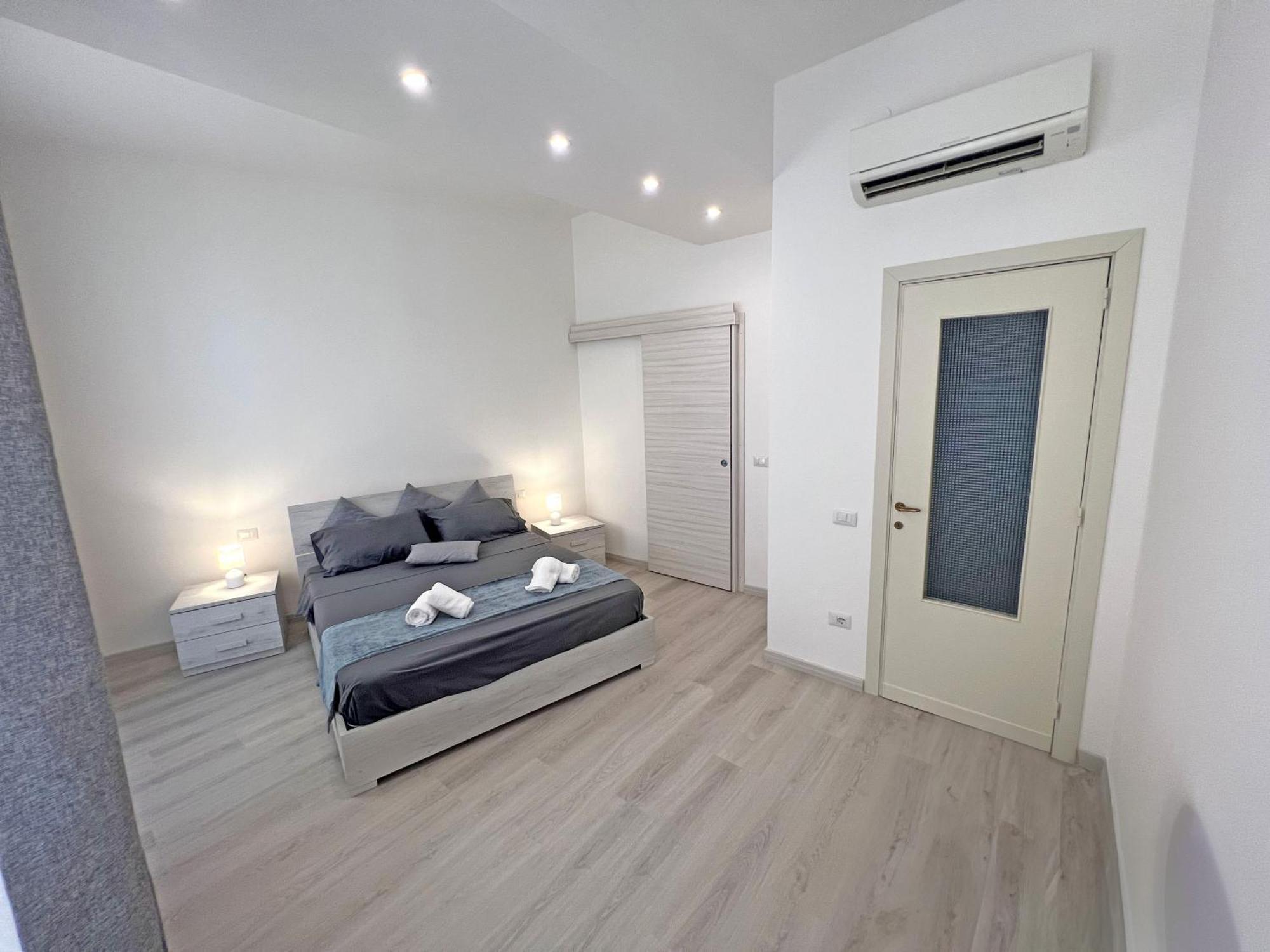 Camere In Centro Кальярі Екстер'єр фото